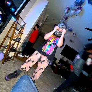 Meet your Posher, Eli